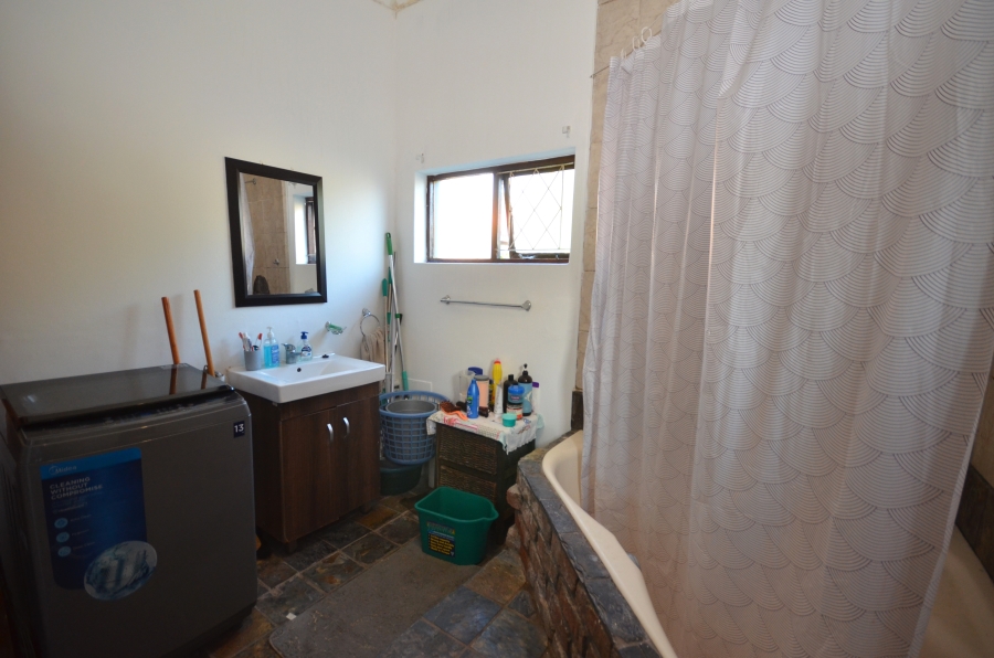 4 Bedroom Property for Sale in Cambridge Eastern Cape